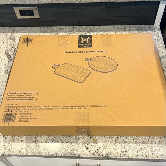 NIB Member's Mark Acacia Wood Charcuterie Boards, Set of 2 - Picture 14 of 15